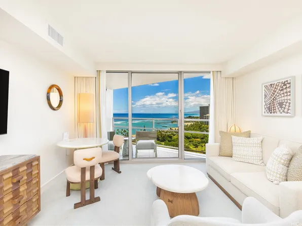 223 Saratoga Rd #2205, Honolulu, HI 96815