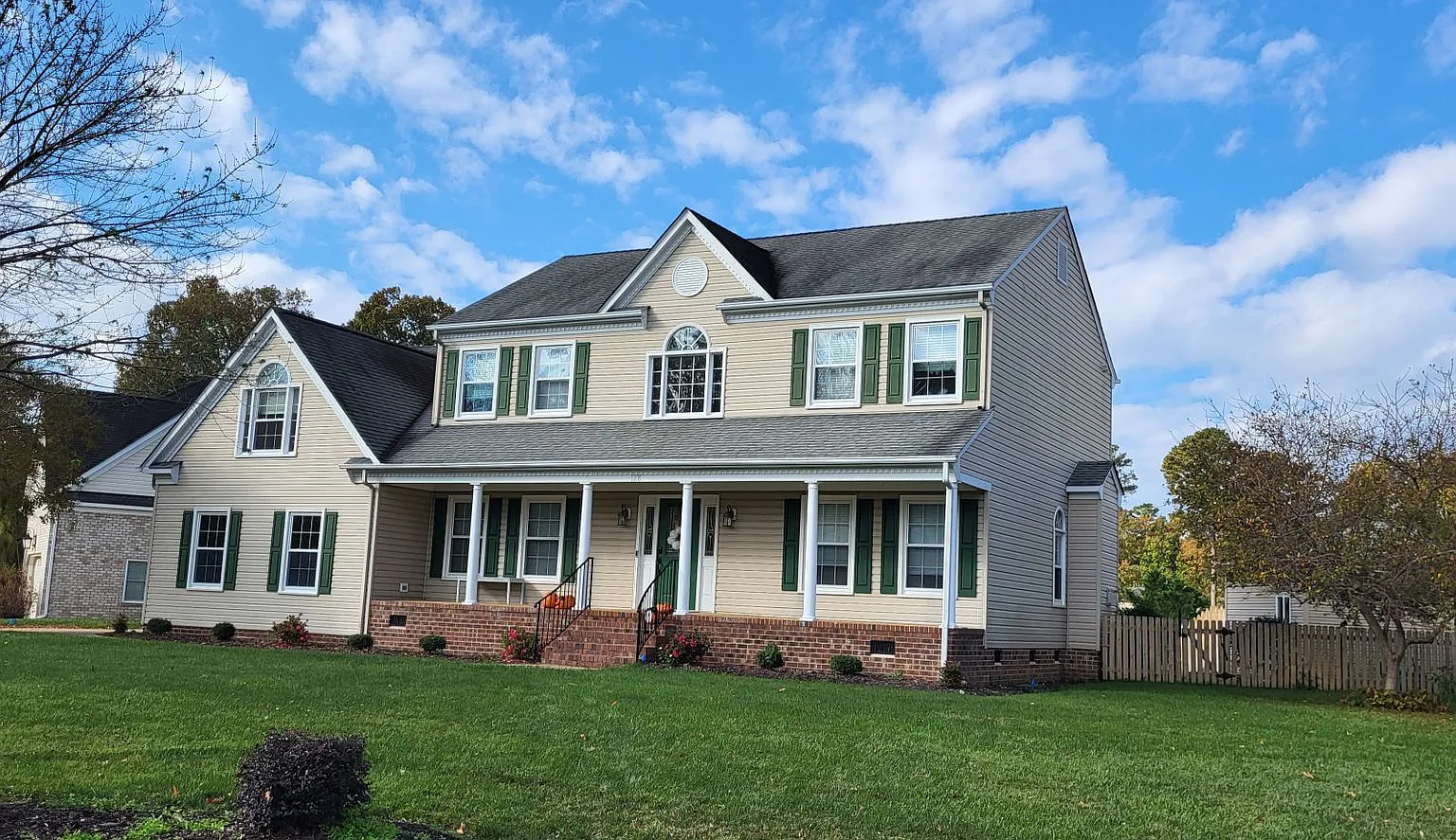 Renovated & Updated Wythe Creek Farms Home — Photo 2