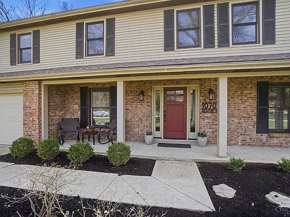 3rd image of 10701 Old Pond Dr
