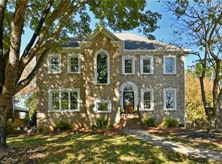 4041 Huntscroft Ln, Winston Salem, NC 27106