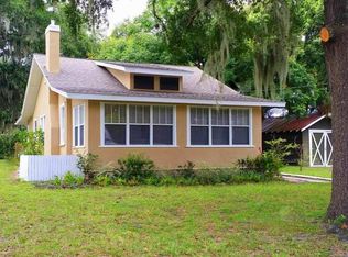 427 N Simpson St, Mount Dora, FL 32757
