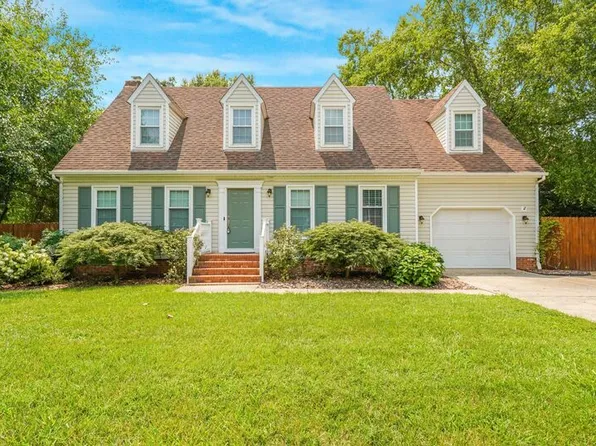 94 Cleremont Dr, Fredericksburg, VA 22405