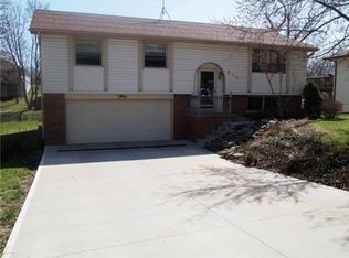 811 S 40th St, Saint Joseph, MO 64507