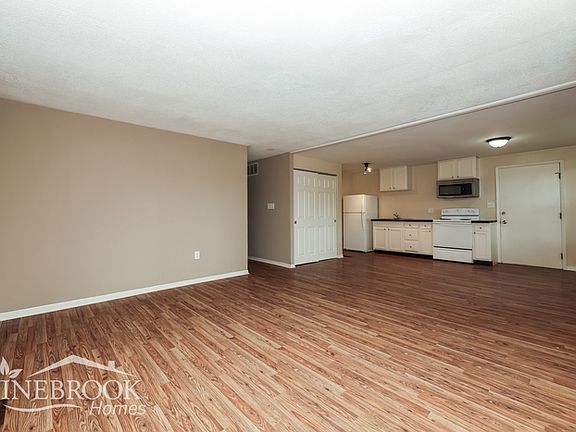 3rd image of 5011 Scothills Dr