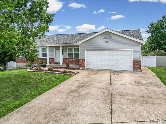 2nd image of 3532 Saint Francis Dr