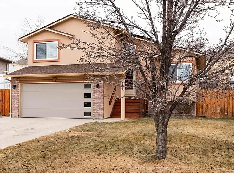 1135 Pipestone Ct — Photo 1