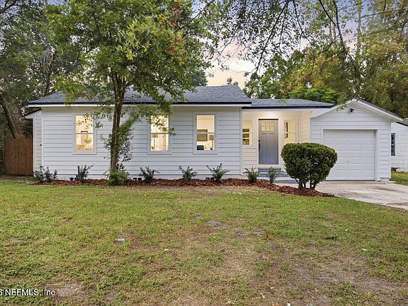 2nd image of 4744 BOXWOOD Road