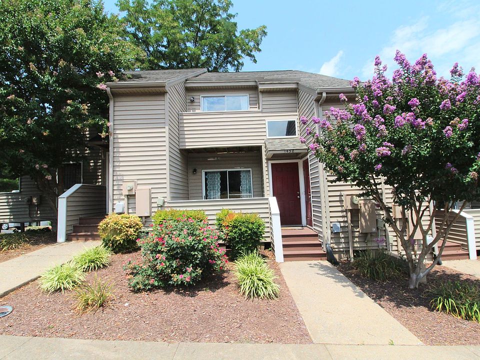 1st image of 1458 Bradley Dr #4B-2Ba