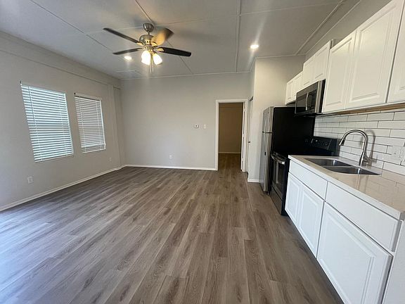 5th image of 5713-2 Broadway Ave