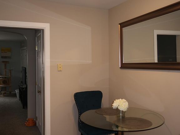 3rd image of 884 Windermere Ave #A