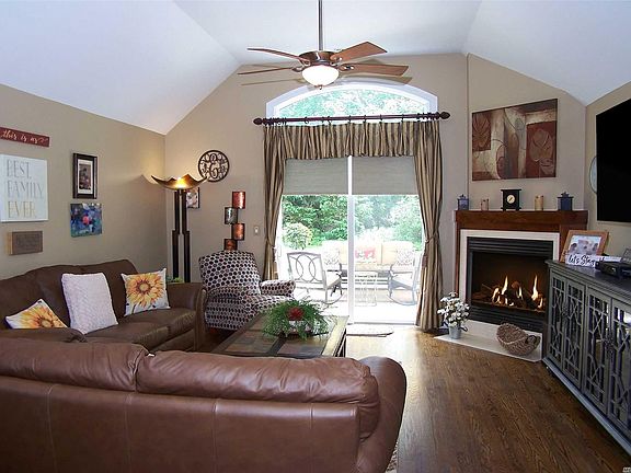 4th image of 20 Coral Ln