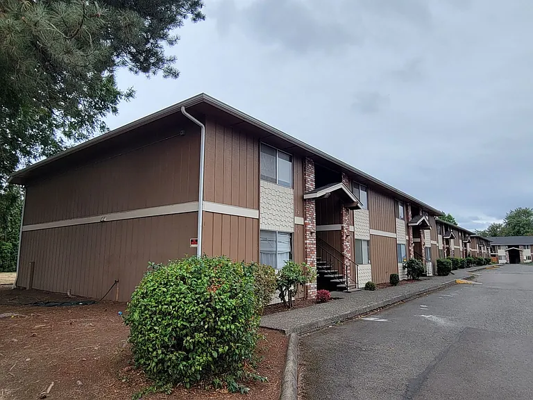 Chandele Apartments — Photo 14