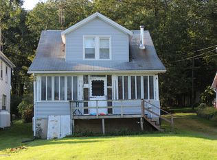 79 Baylors Rd, Nicholson, PA 18446