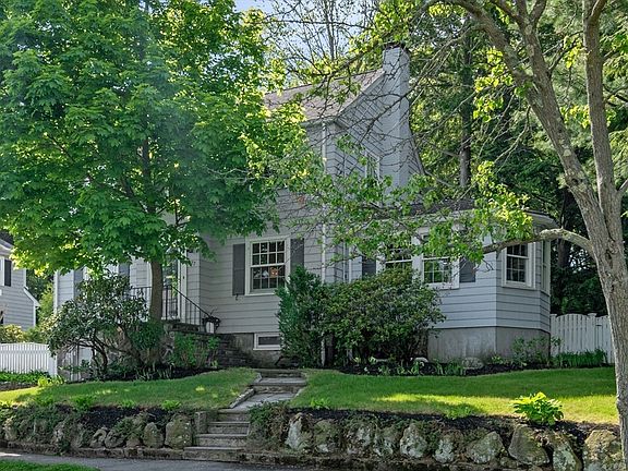 3rd image of 77 Shelton Rd
