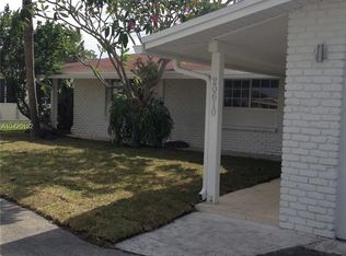 20610 Highland Lakes Blvd, Miami, FL 33179