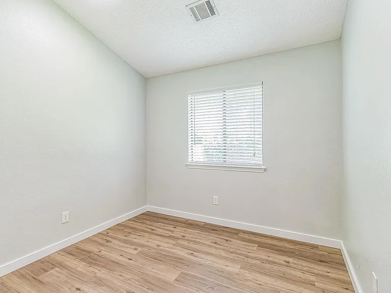 1801 Verbena Way — Photo 21