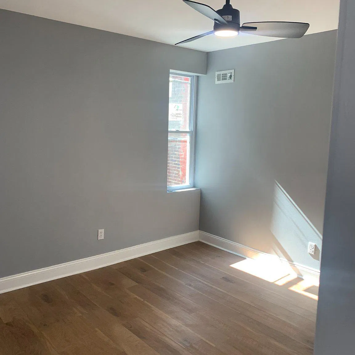 2 bed, 1.0 bath, 1000 sqft, $1,400 — Photo 4