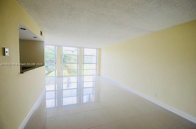 2nd image of 2101 Atlantic Shores Blvd APT 212