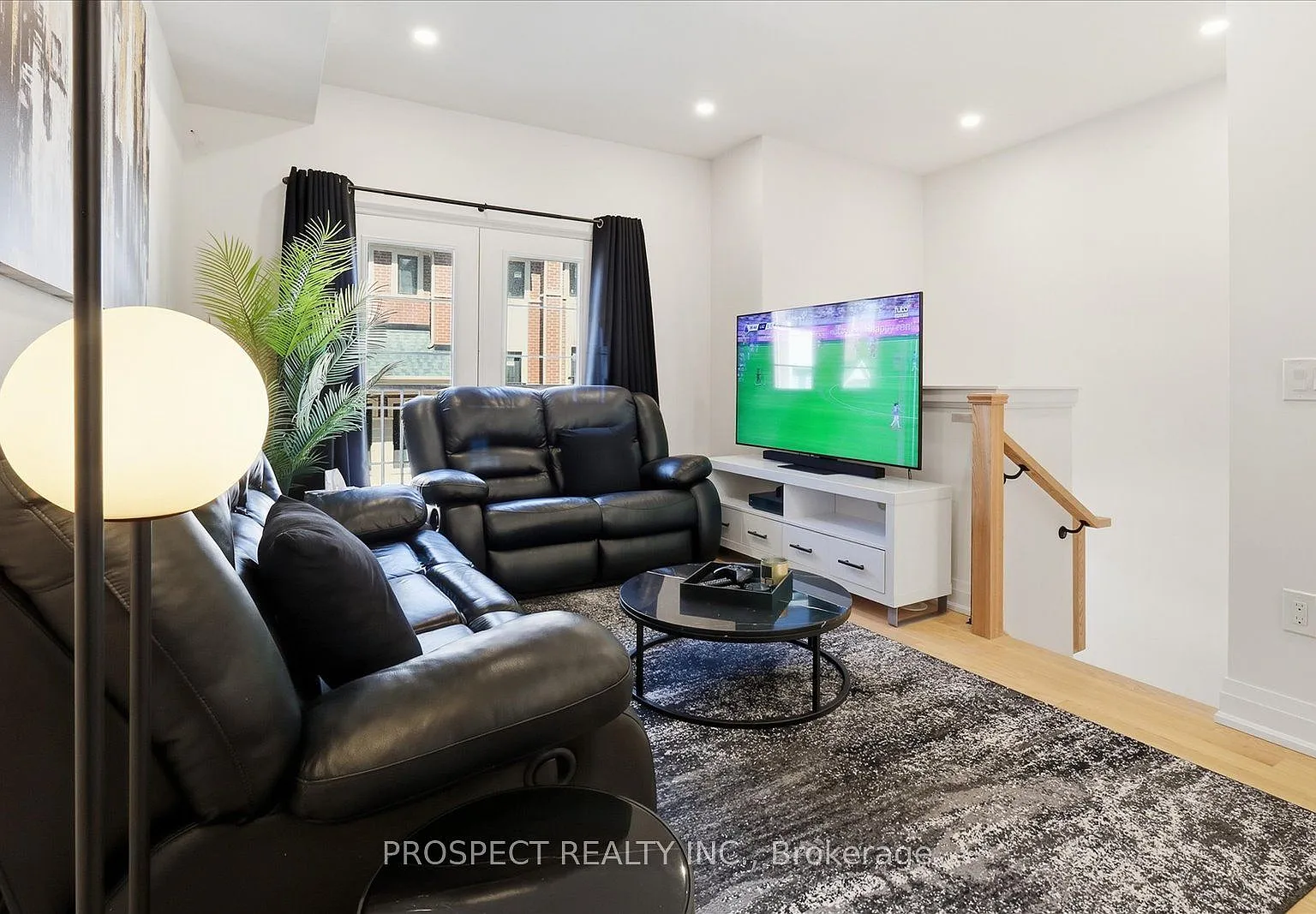 3 bed, $2,950 — Photo 4