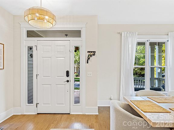 2nd image of 1513 Kentmere Ln