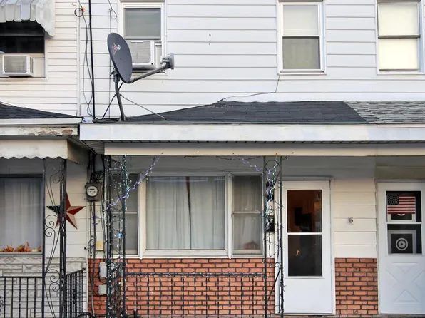 51 Valley St, New Philadelphia, PA 17959