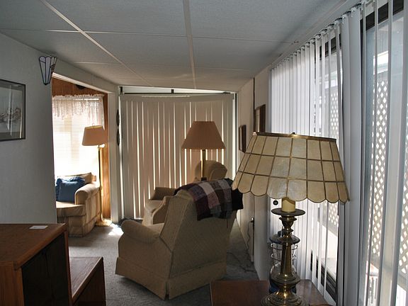 5th image of 200 S Dolliver St Space 109