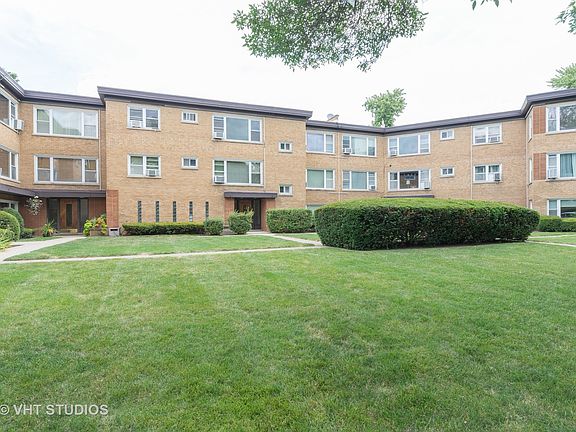 2nd image of 6815 N Northwest Hwy Unit 3