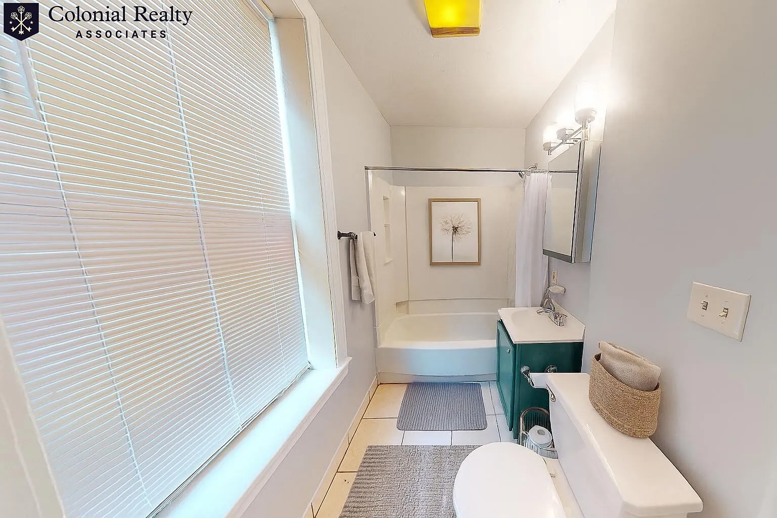 4 bed, 2.0 bath, 1300 sqft, $4,350 — Photo 3