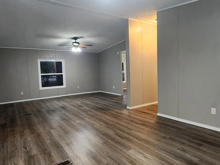 127 Rachel Cv — Photo 4