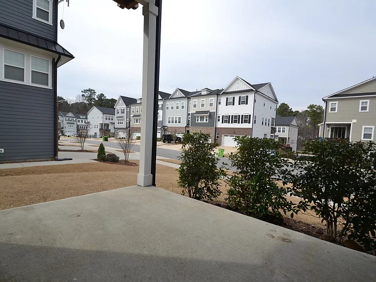 820 Grafton Peak Ln — Photo 55