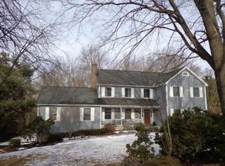 84 Putting Green Rd N, Trumbull, CT 06611