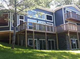 969 E Norris Point Rd, La Follette, TN 37766