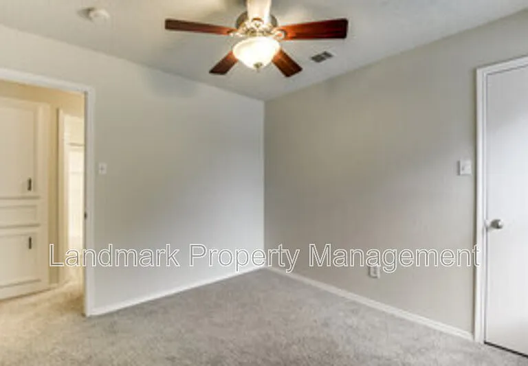 625 Hollyberry Dr — Photo 18