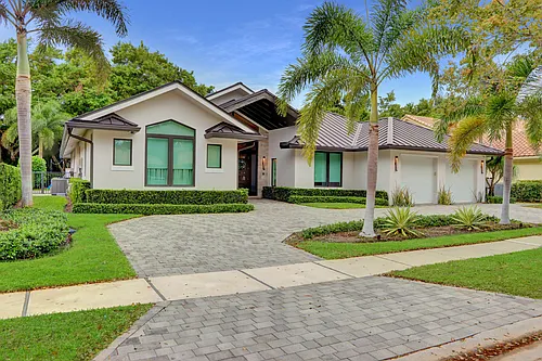 5789 Hamilton Way Photo 1