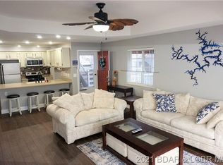 289 Charleston Dr #2A, Four Seasons, MO 65049