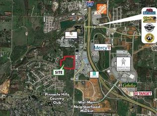 S Champions Dr, Rogers, AR 72758