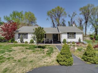 1547 Ladd Ave, Wood River, IL 62095