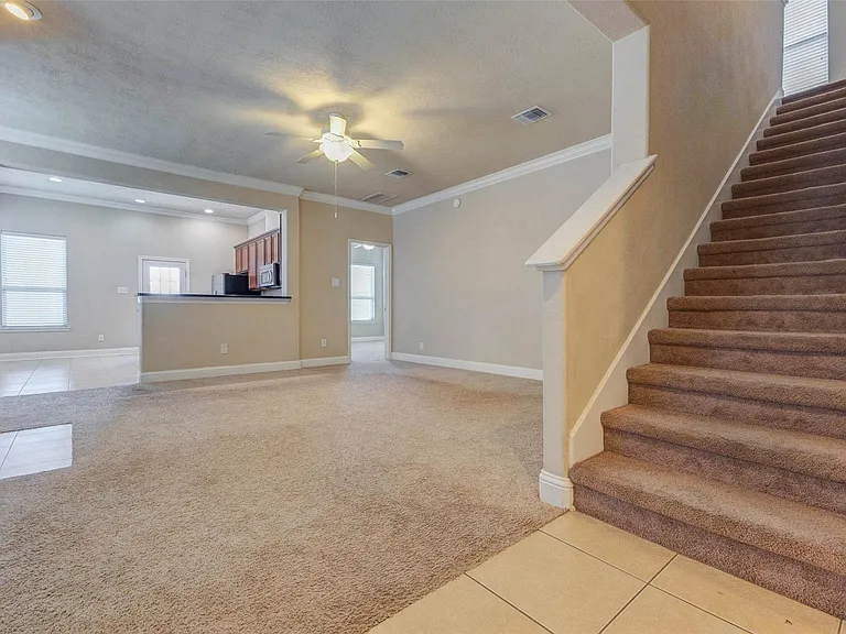 6107 Nicholas Ln — Photo 5