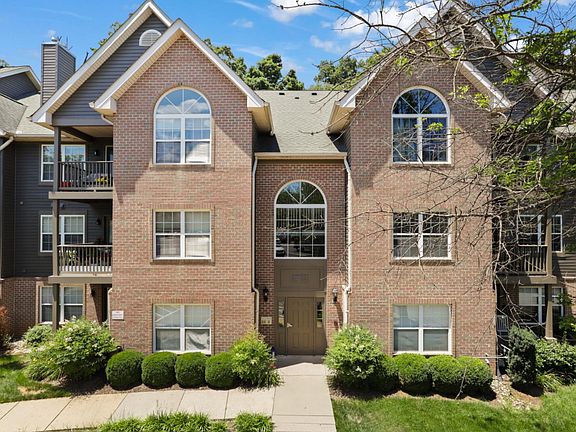 2nd image of 4126 Monument Ct #303