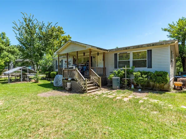 4624 6th St, Bacliff, TX 77518