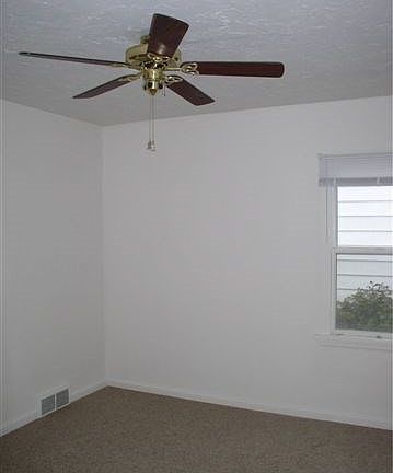 2nd image of 549 L St