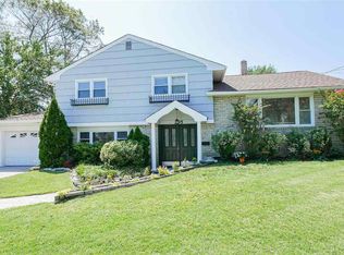 205 Hemlock Dr, Linwood, NJ 08221