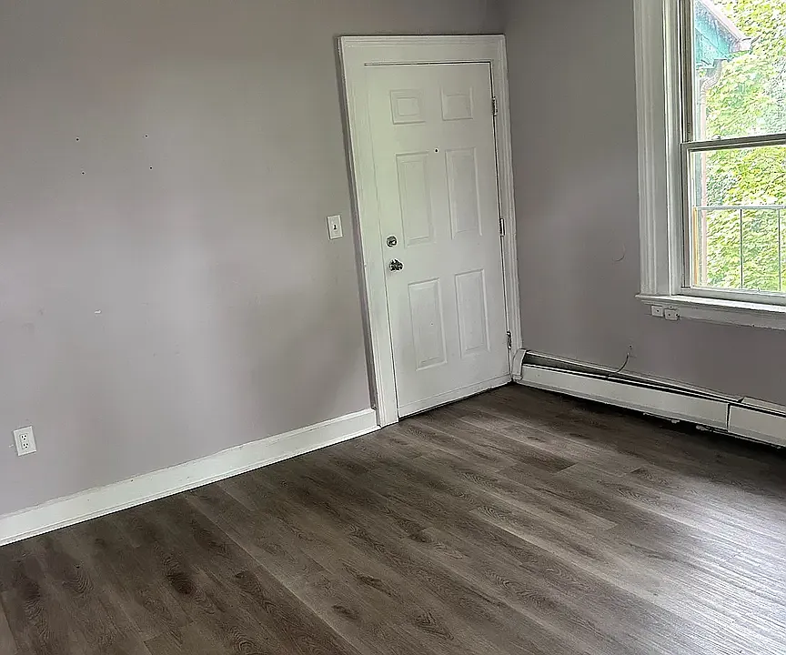 70 Sexton St #2S