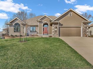 2811 SW Wexford Ct, Topeka, KS 66614