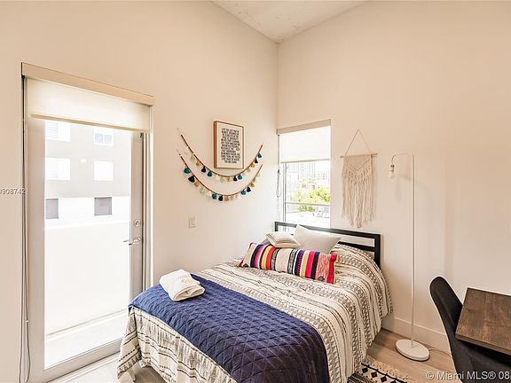 5th image of 121 NW 7th Ave #21A