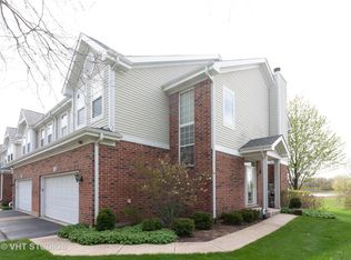 7320 Chestnut Hills Dr, Burr Ridge, IL 60527