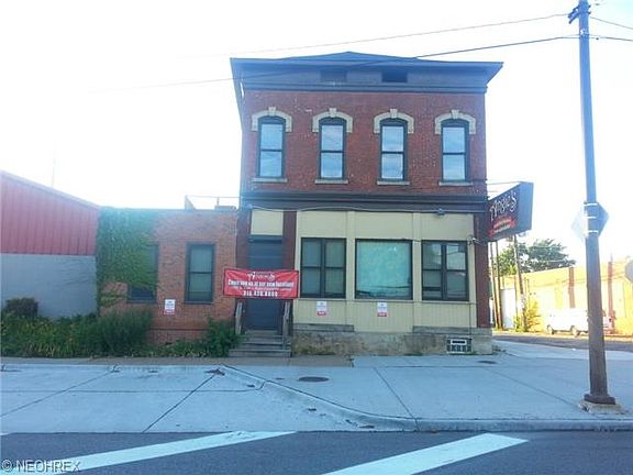 5th image of 3859 Superior Ave E