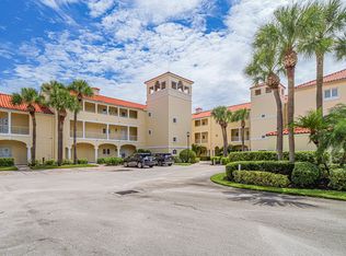 5060 Harmony Cir APT 304, Vero Beach, FL 32967