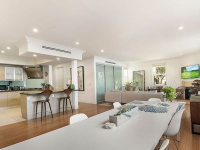 8121 Norton Ave APT 203, West Hollywood, CA, 90046