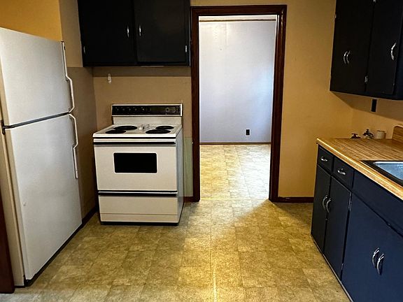 3rd image of 2602 Mimosa Ln